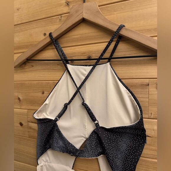 Tavik Size XSmall Lela One Piece Keyhole Halter Swimsuit - Picture 10 of 12